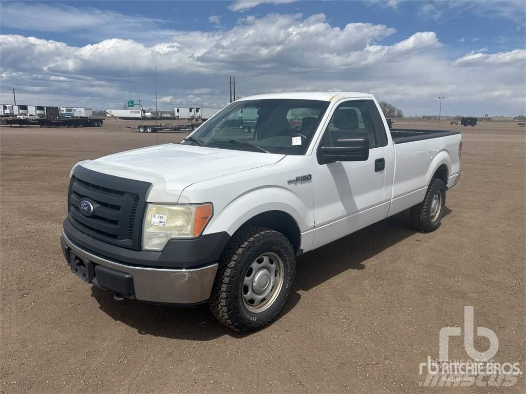 Ford F-150 Kis teherszállító/Platós kocsi