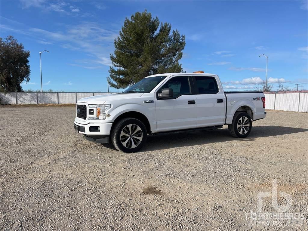 Ford F-150 Kis teherszállító/Platós kocsi