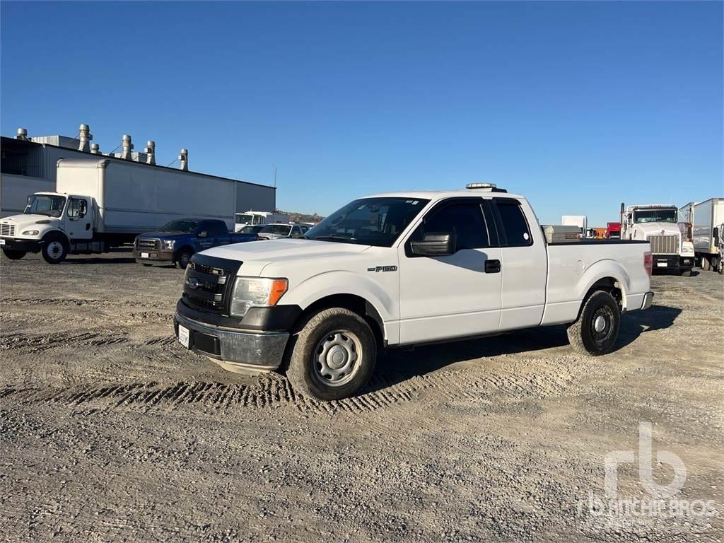 Ford F-150 Kis teherszállító/Platós kocsi