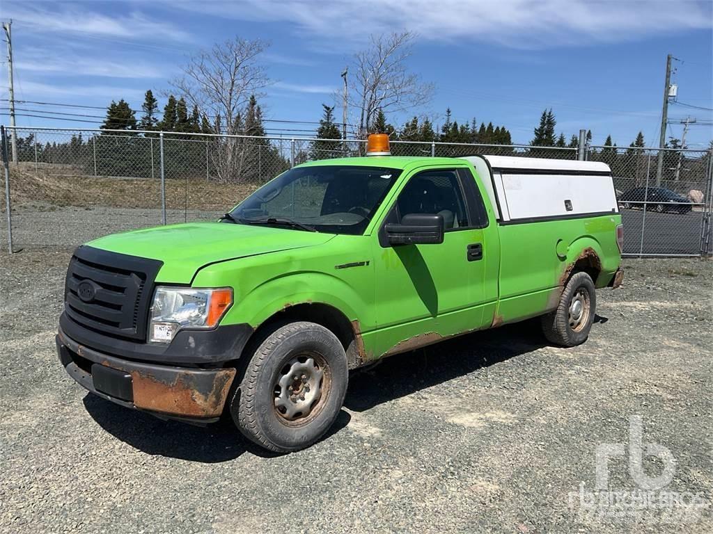 Ford F-150 Kis teherszállító/Platós kocsi