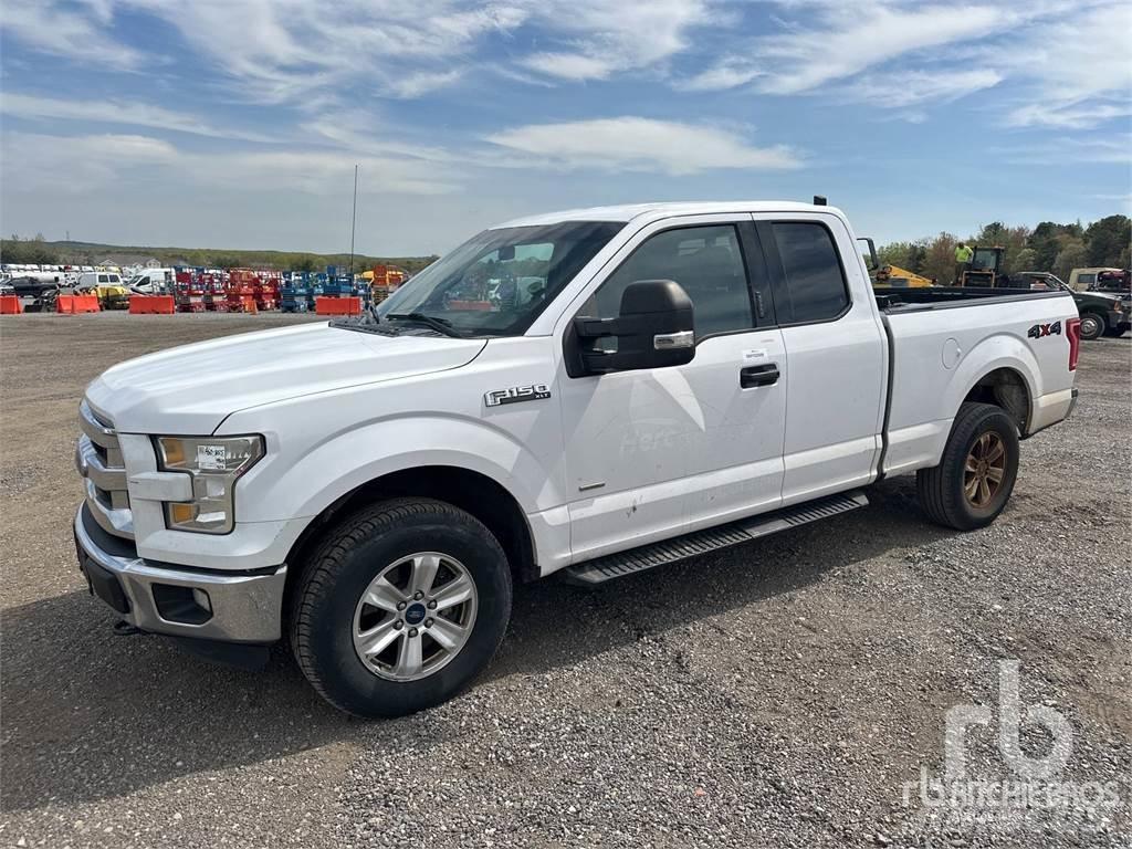Ford F-150 Kis teherszállító/Platós kocsi