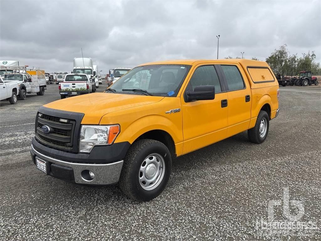 Ford F-150 Kis teherszállító/Platós kocsi