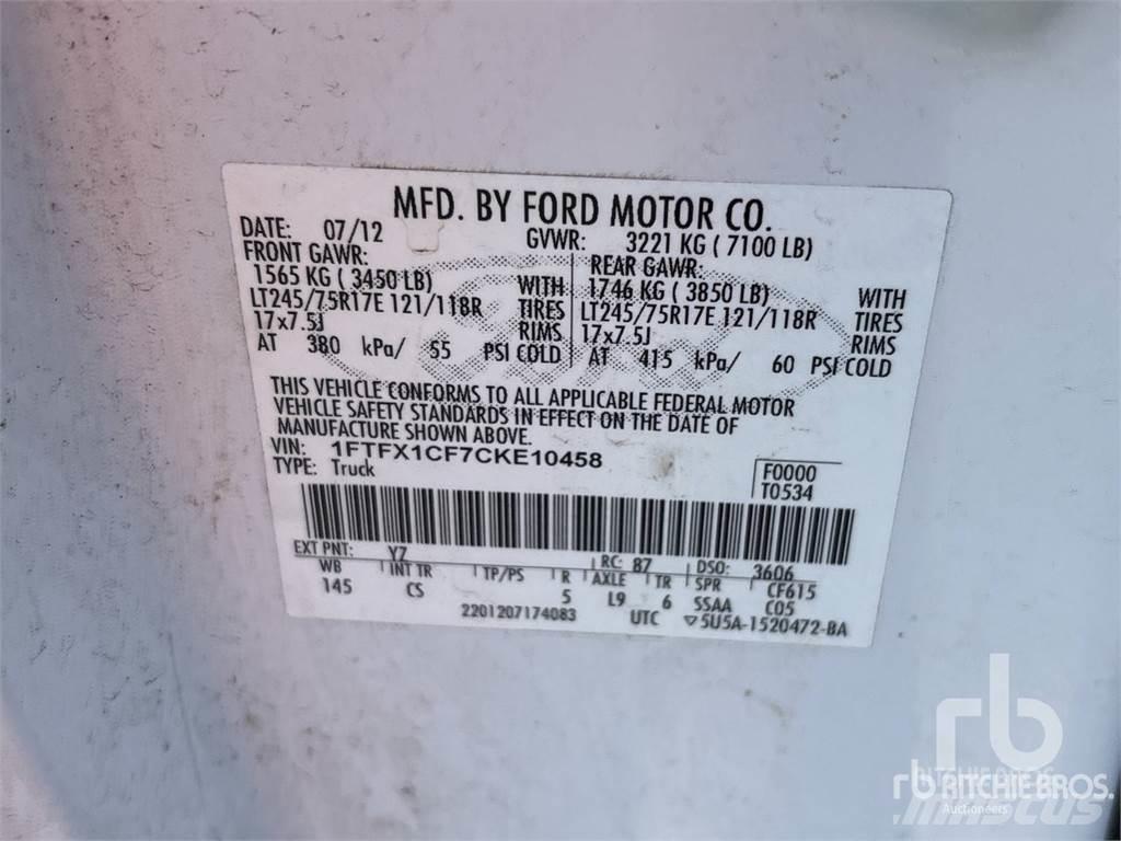 Ford F-150 Kis teherszállító/Platós kocsi