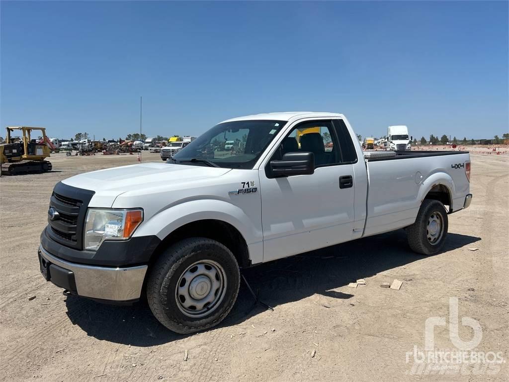 Ford F-150 Kis teherszállító/Platós kocsi