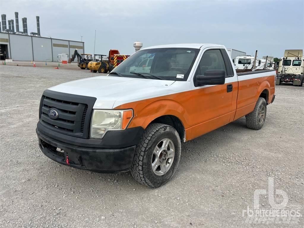 Ford F-150 Kis teherszállító/Platós kocsi