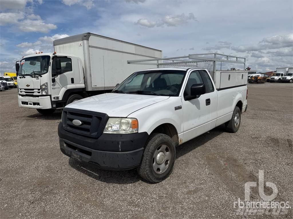 Ford F-150 Kis teherszállító/Platós kocsi