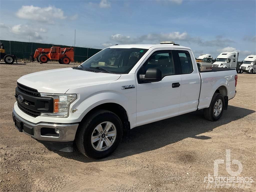 Ford F-150 Kis teherszállító/Platós kocsi