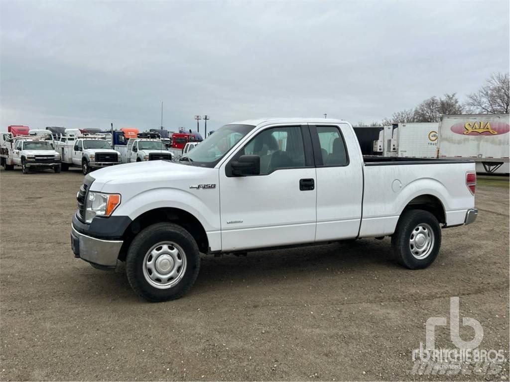 Ford F-150 Kis teherszállító/Platós kocsi