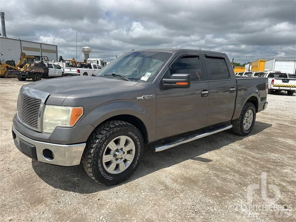 Ford F-150 Kis teherszállító/Platós kocsi