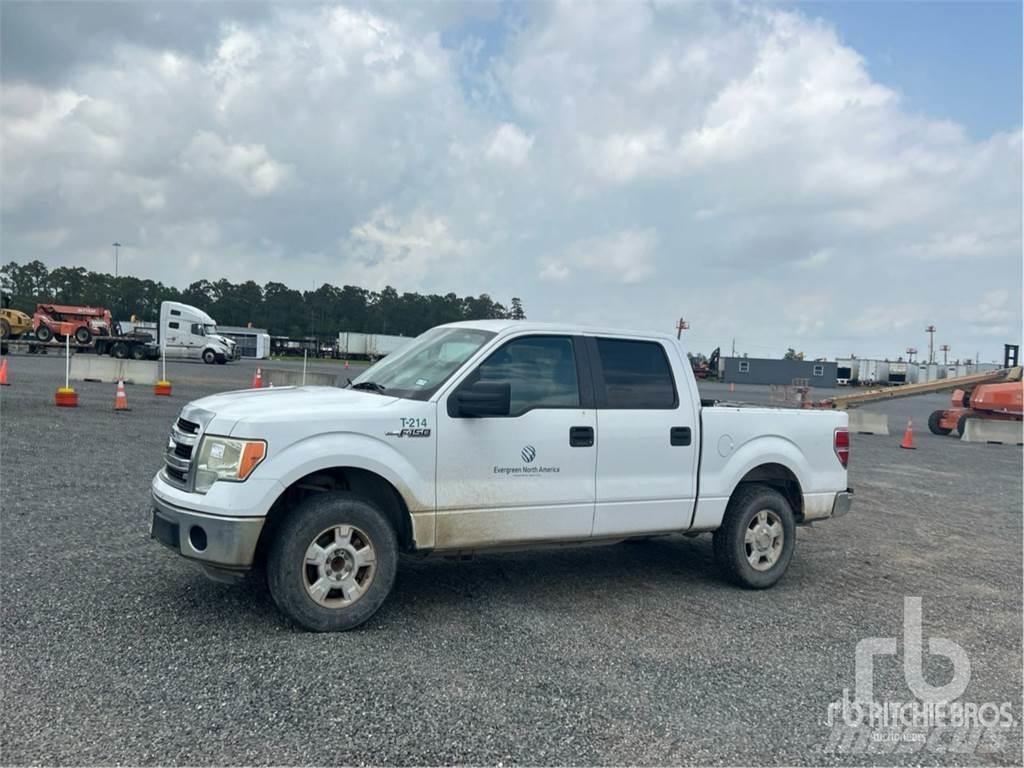 Ford F-150 Kis teherszállító/Platós kocsi