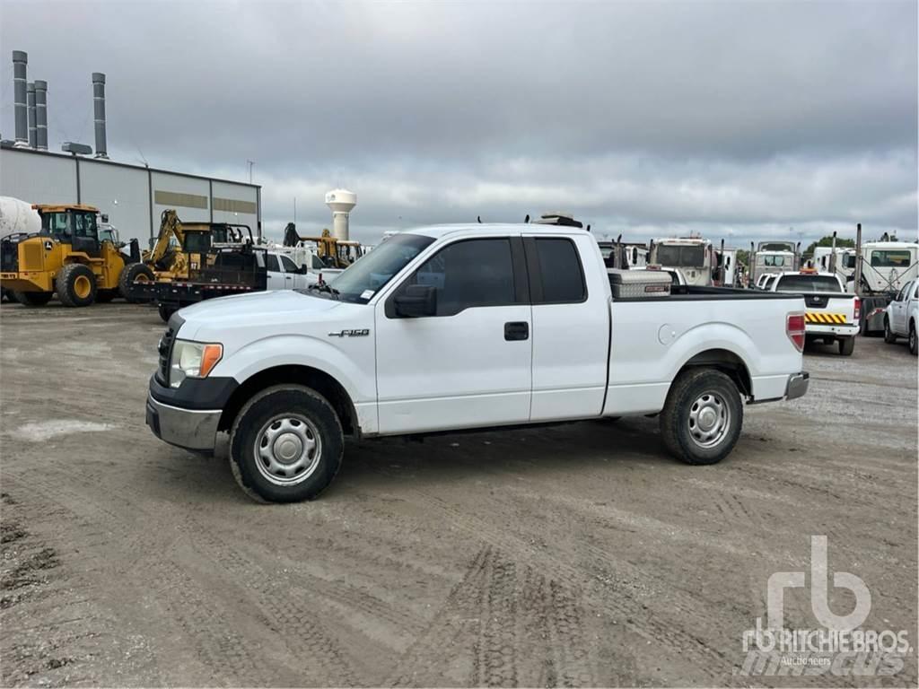 Ford F-150 Kis teherszállító/Platós kocsi