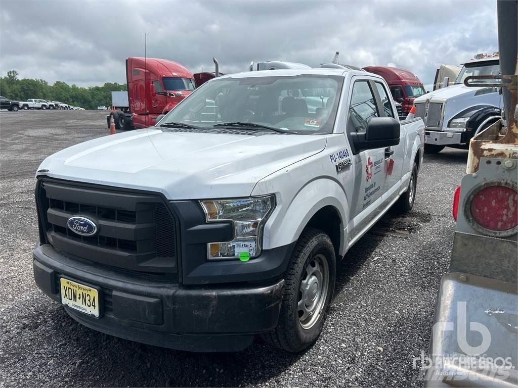 Ford F-150 Kis teherszállító/Platós kocsi