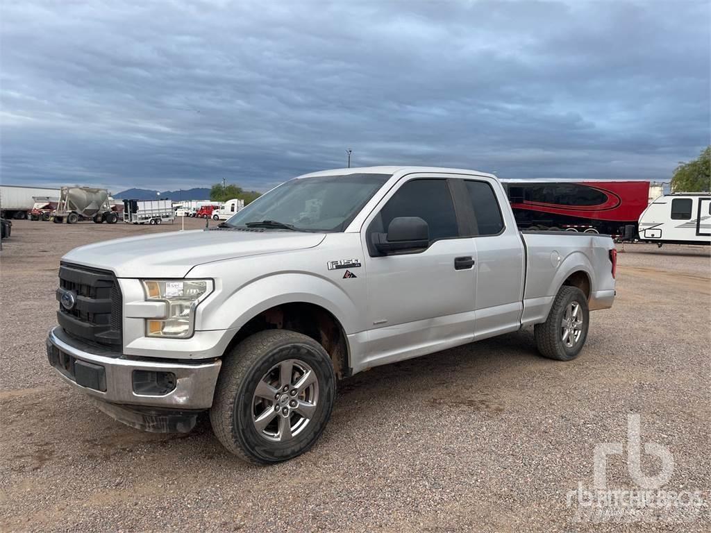 Ford F-150 Kis teherszállító/Platós kocsi