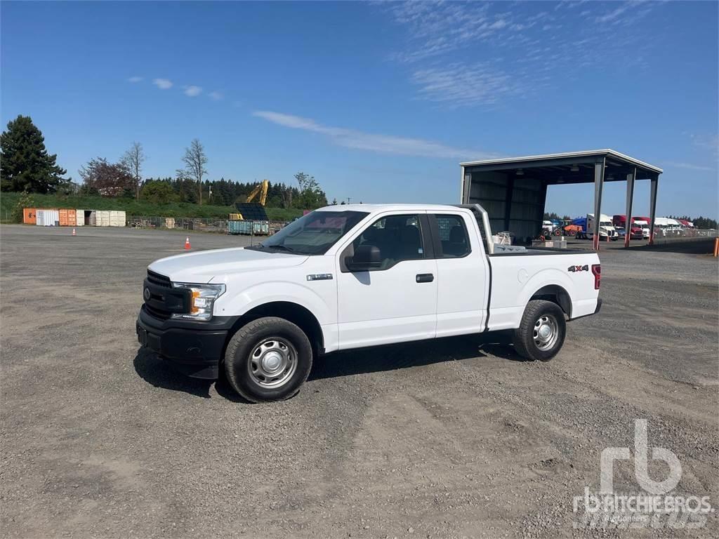 Ford F-150 Kis teherszállító/Platós kocsi