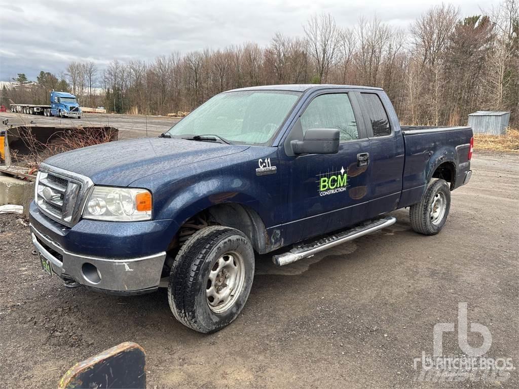 Ford F-150 Kis teherszállító/Platós kocsi