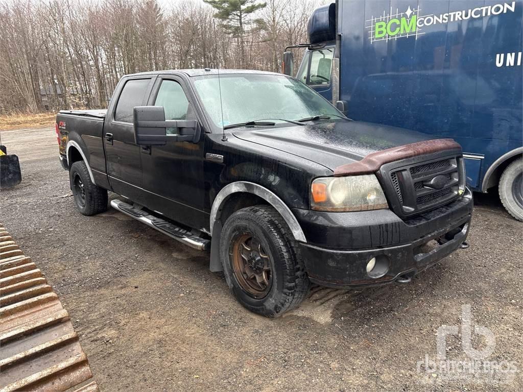 Ford F-150 Kis teherszállító/Platós kocsi