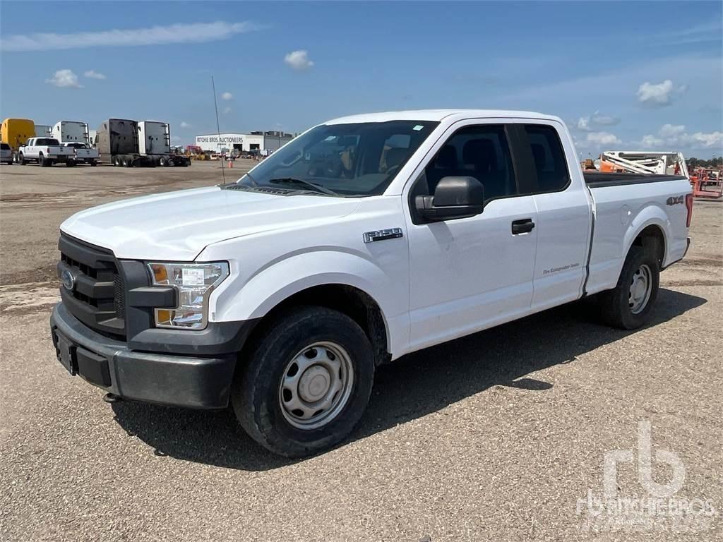 Ford F-150 Kis teherszállító/Platós kocsi