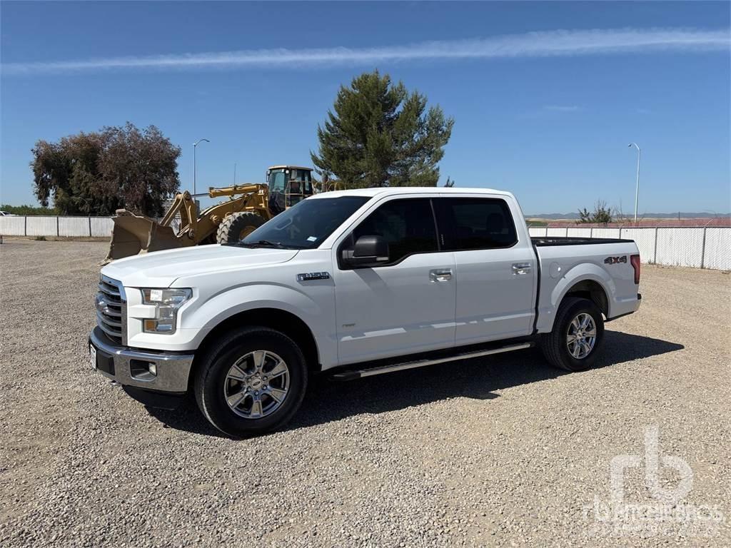 Ford F-150 Kis teherszállító/Platós kocsi