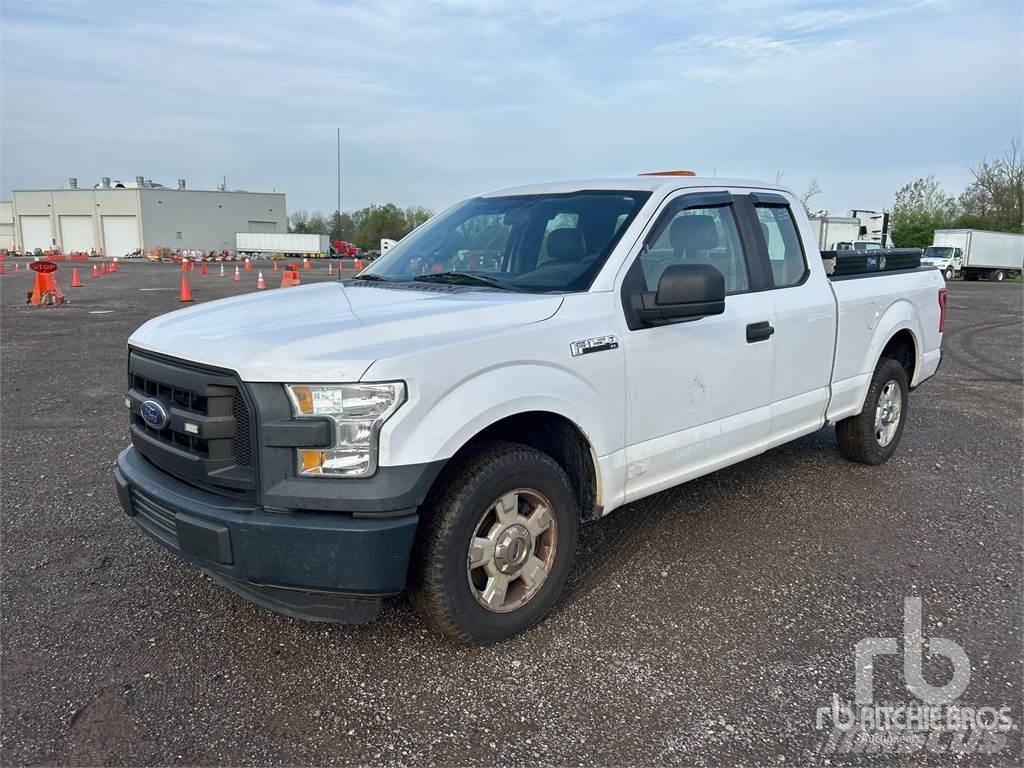 Ford F-150 Kis teherszállító/Platós kocsi