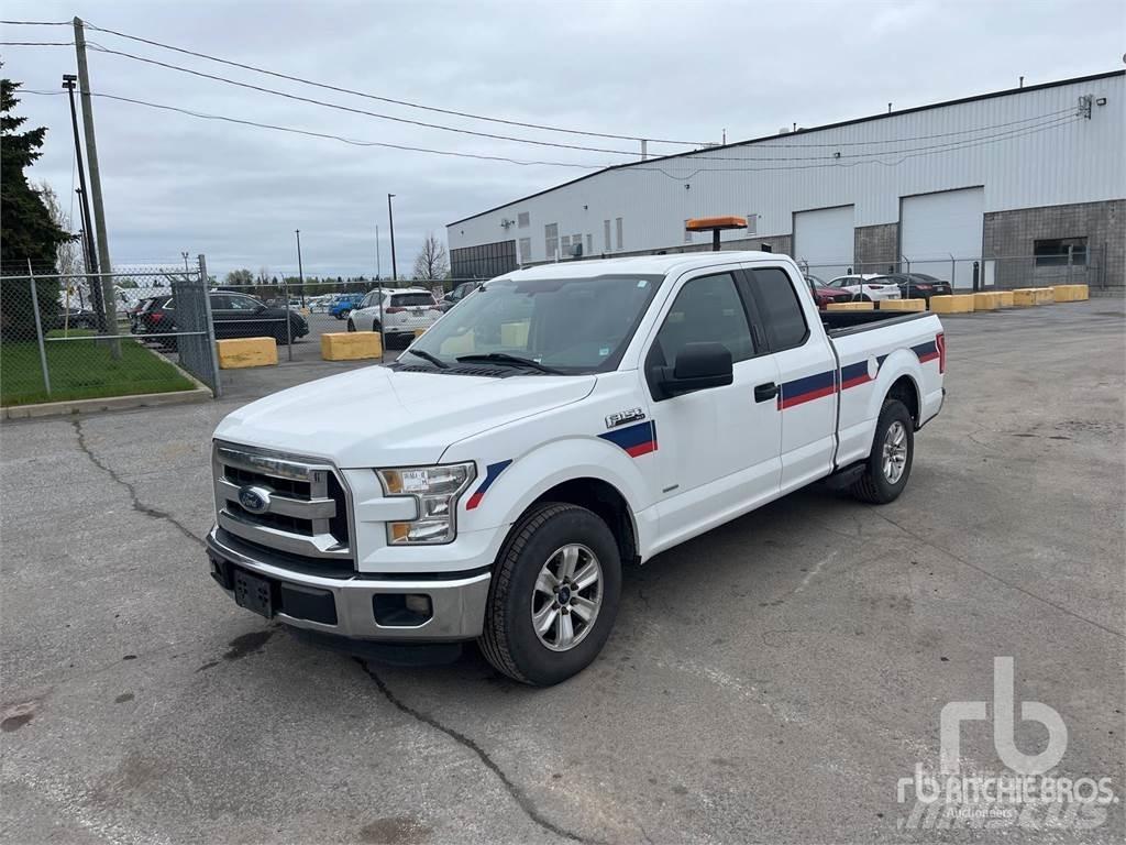Ford F-150 Kis teherszállító/Platós kocsi