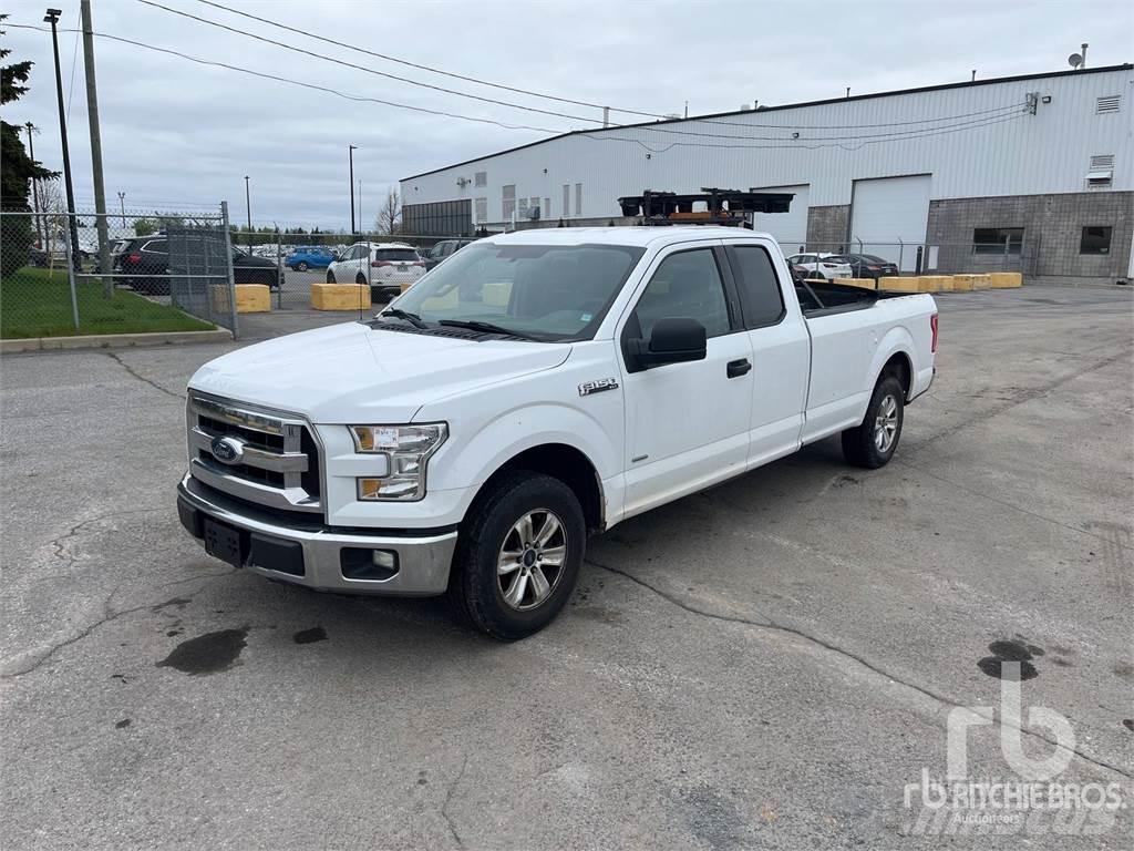 Ford F-150 Kis teherszállító/Platós kocsi