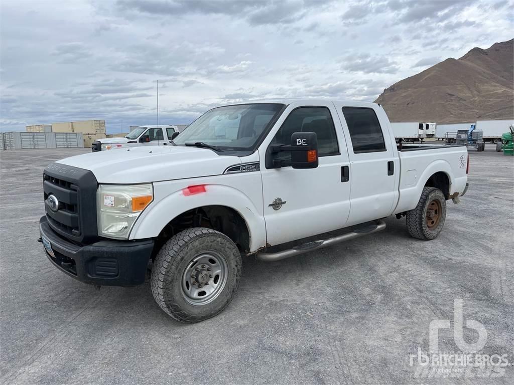 Ford F-250 Kis teherszállító/Platós kocsi