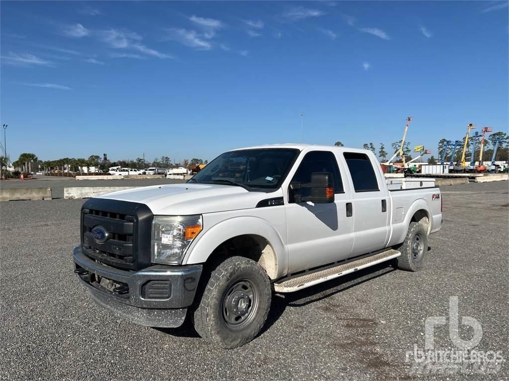 Ford F-250 Kis teherszállító/Platós kocsi