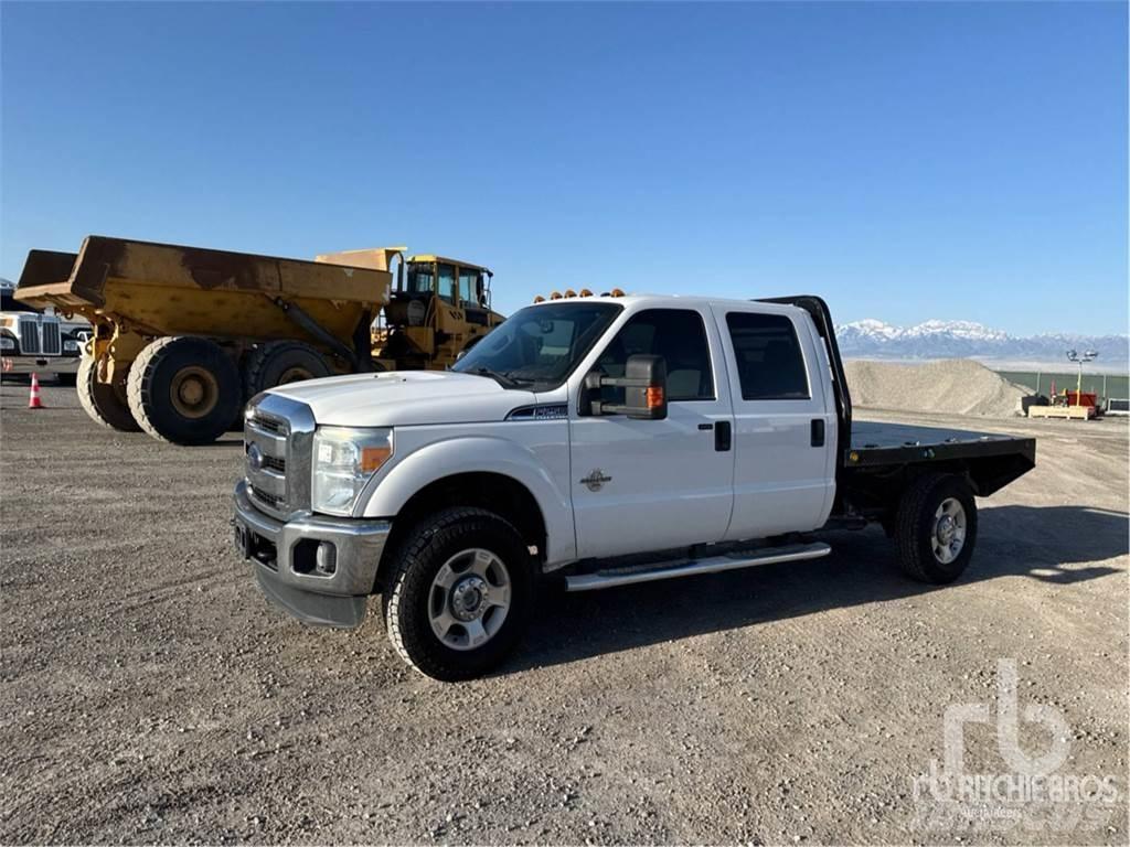 Ford F-250 Platós / Ponyvás teherautók