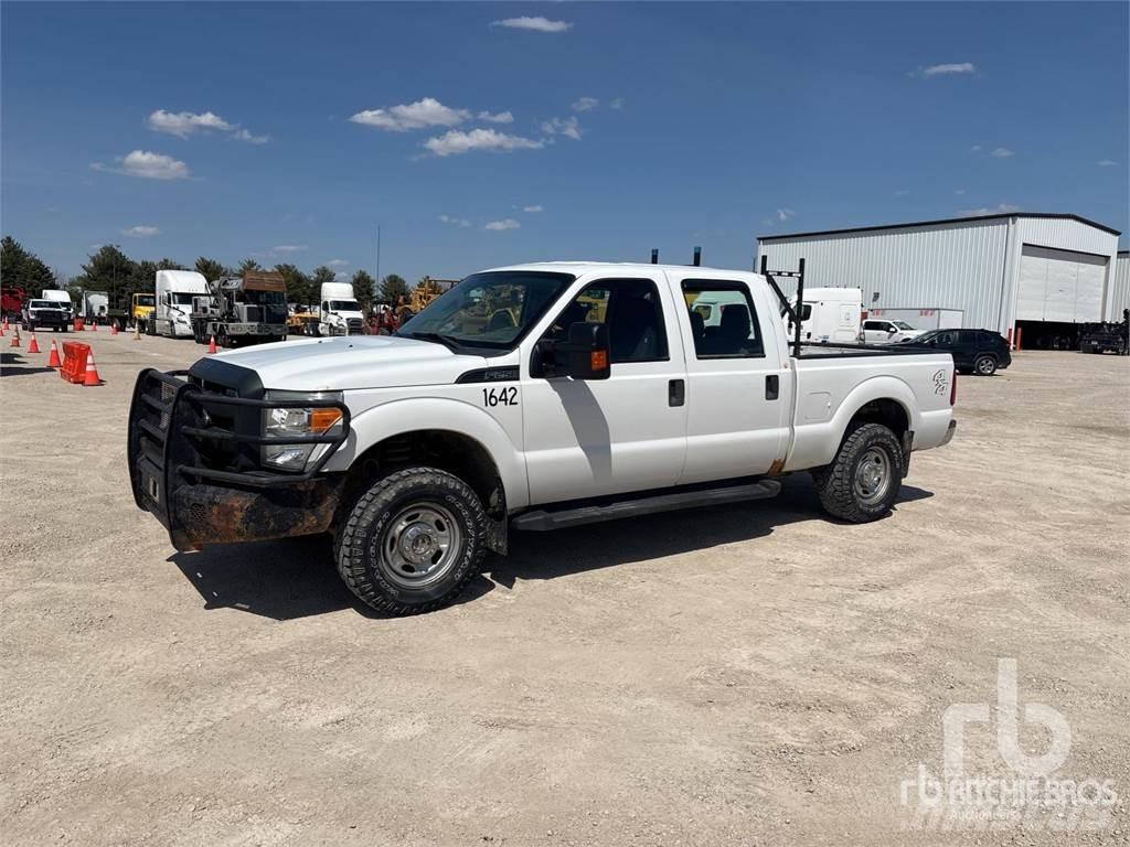 Ford F-250 Kis teherszállító/Platós kocsi