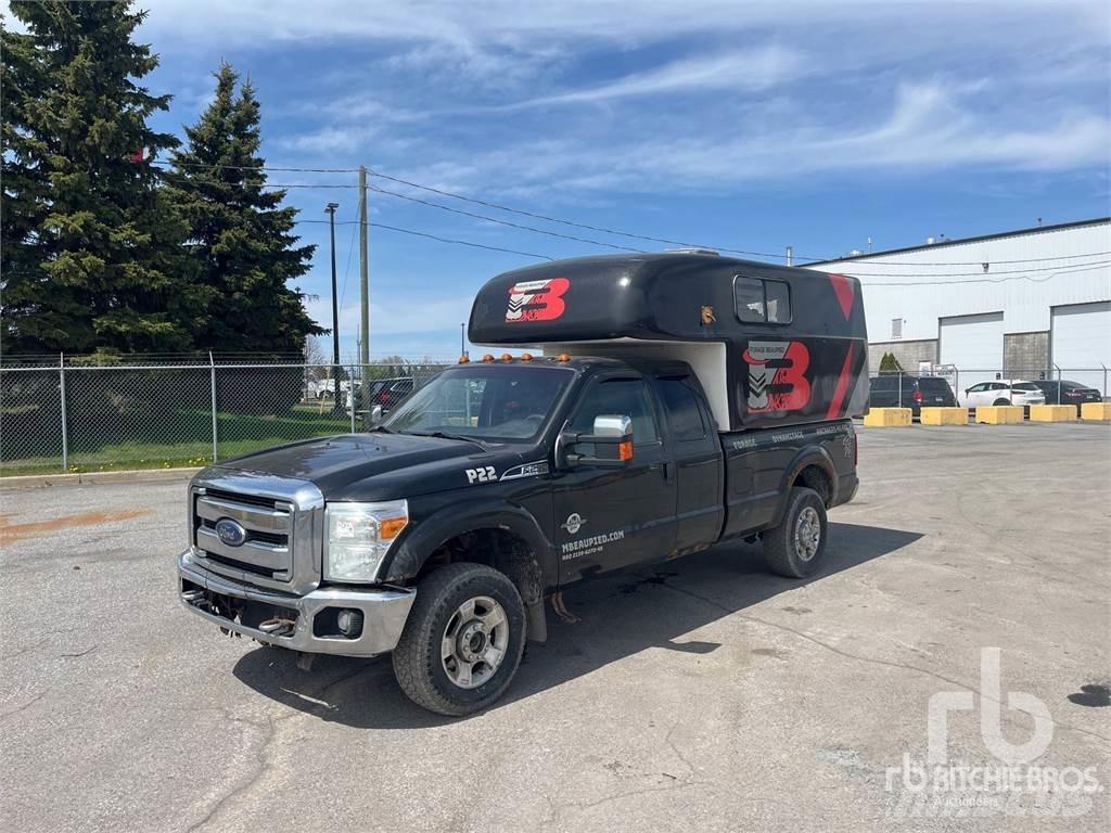 Ford F-250 Kis teherszállító/Platós kocsi