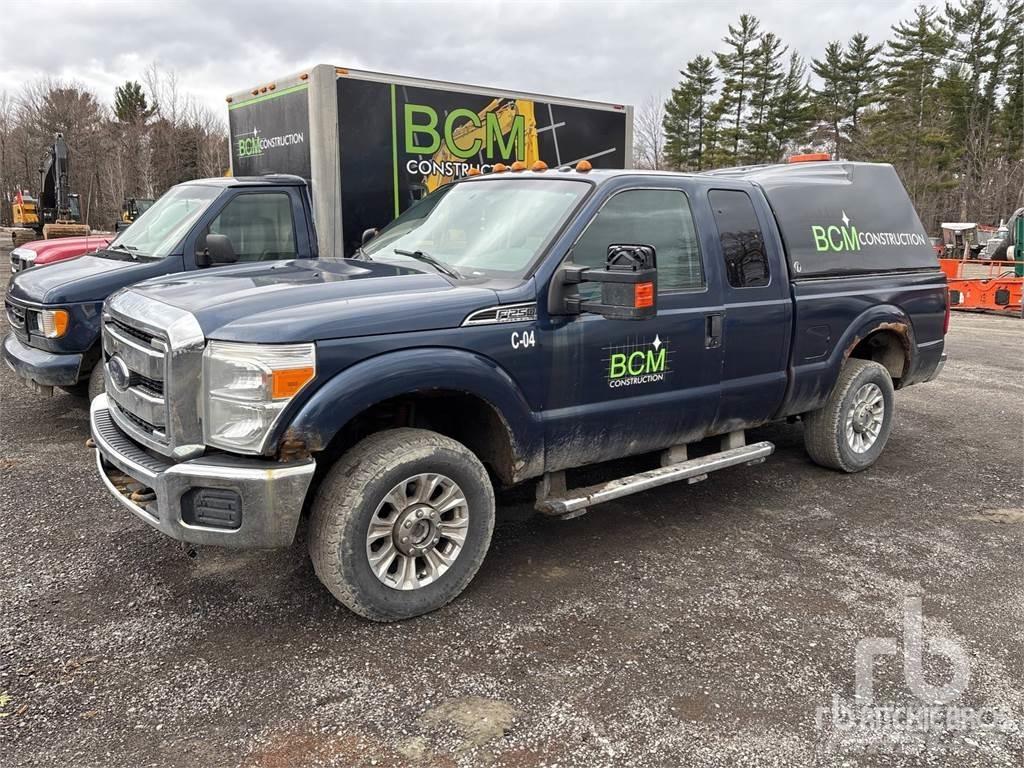 Ford F-250 Kis teherszállító/Platós kocsi