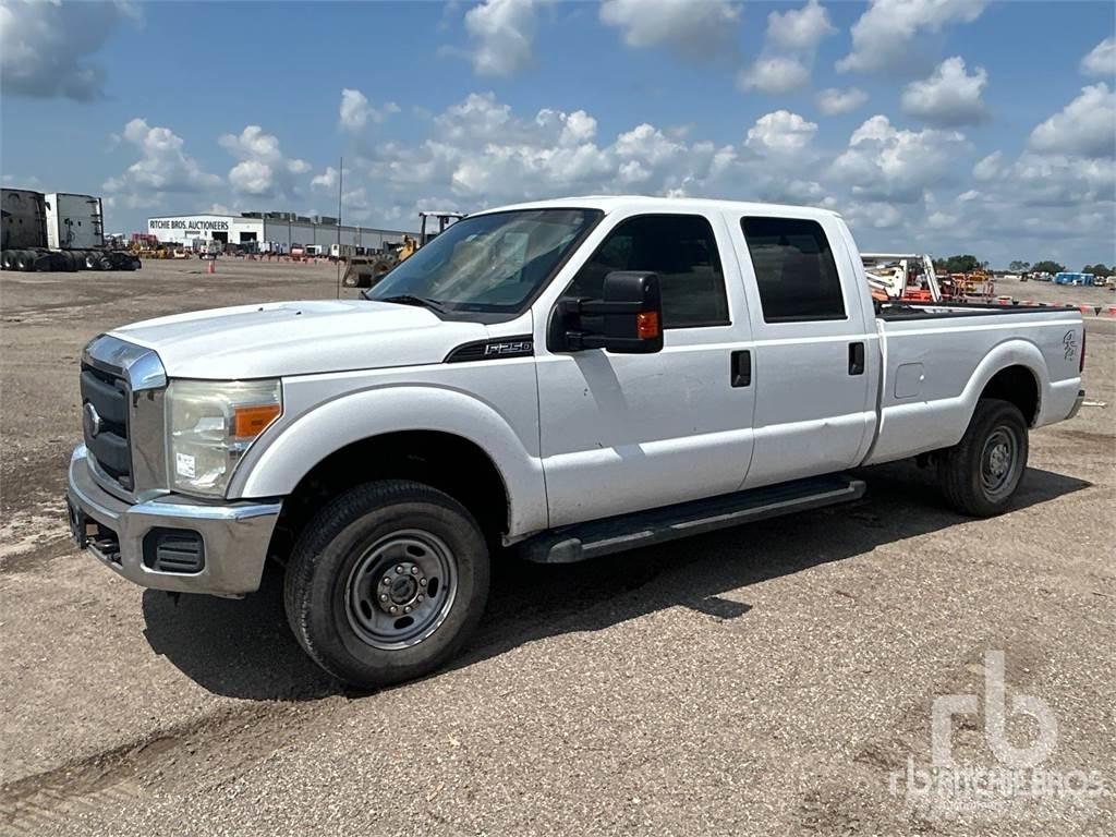 Ford F-250 Kis teherszállító/Platós kocsi