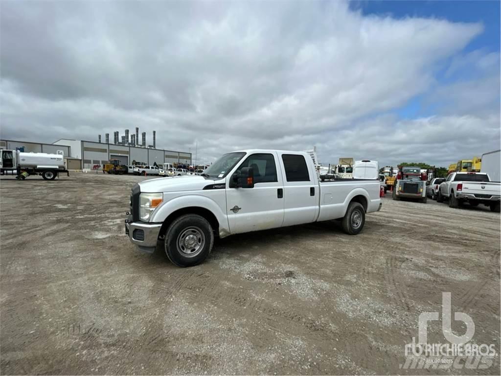 Ford F-250 Kis teherszállító/Platós kocsi
