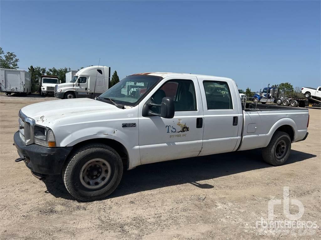 Ford F-250 Kis teherszállító/Platós kocsi