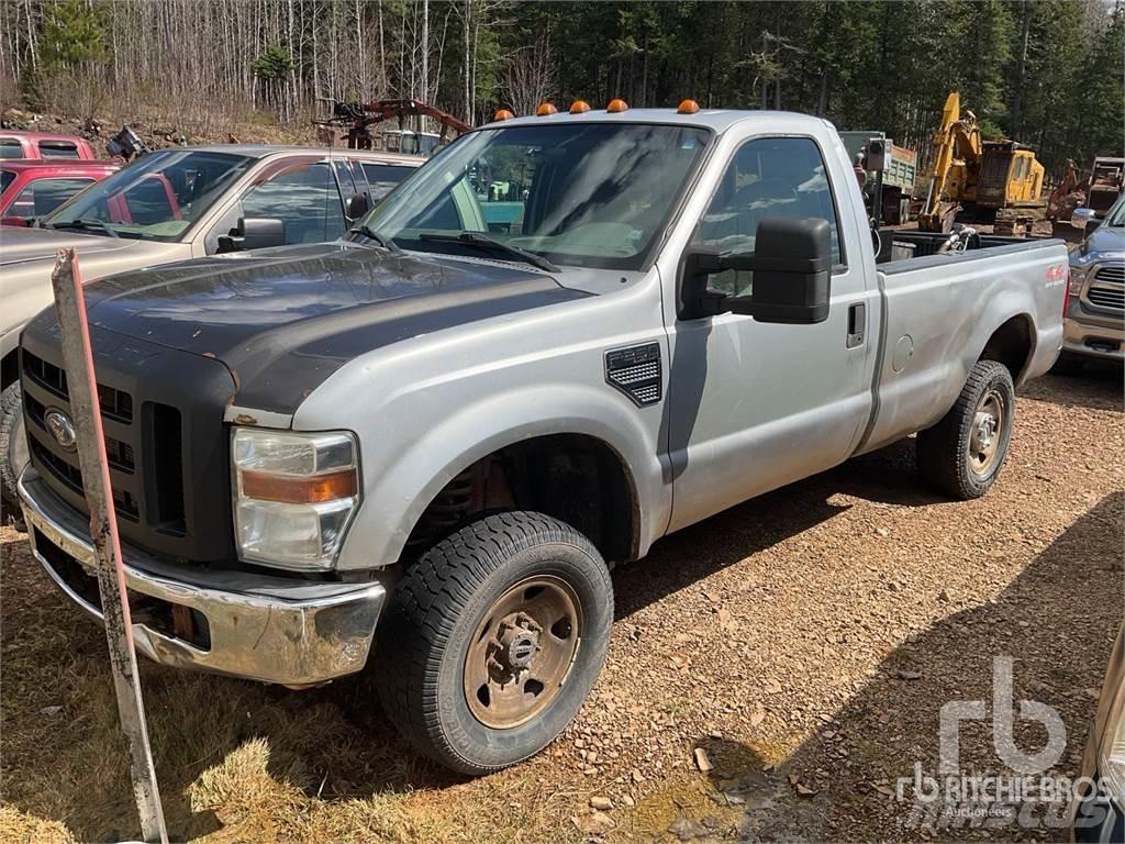 Ford F-250 Kis teherszállító/Platós kocsi