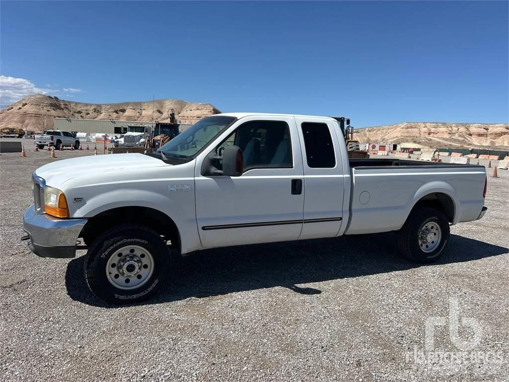 Ford F-250 Kis teherszállító/Platós kocsi