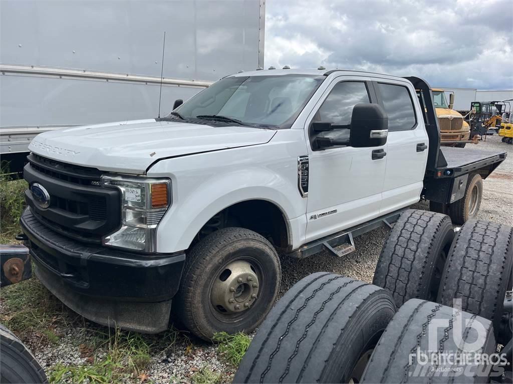Ford F-350 Platós / Ponyvás teherautók