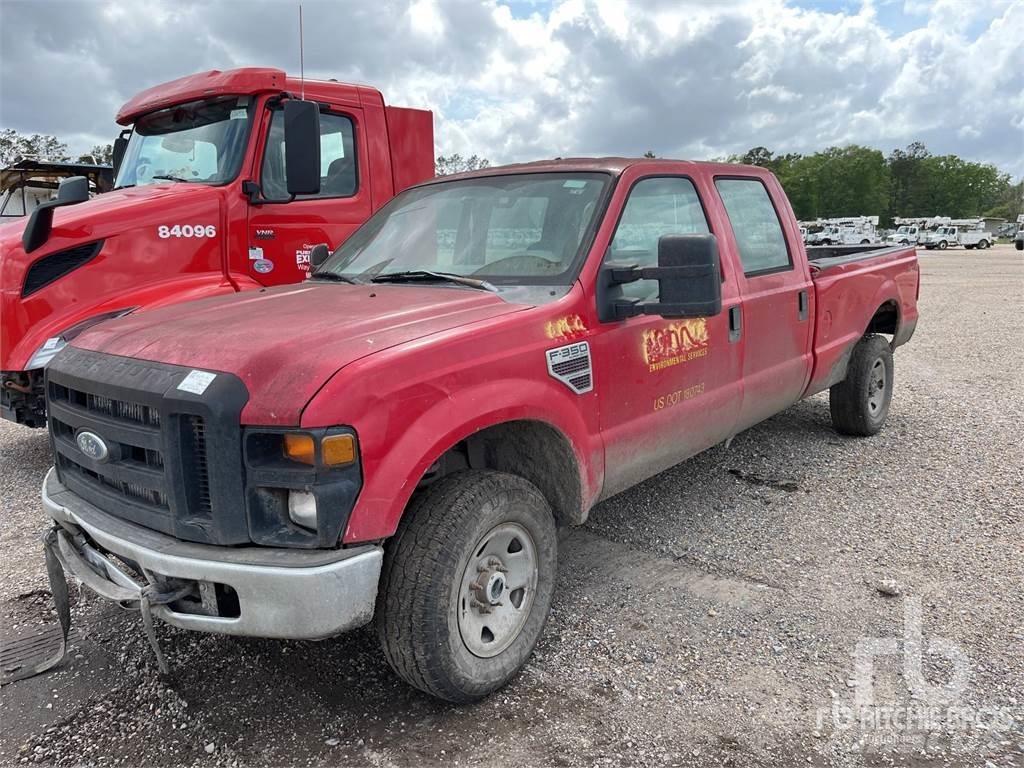 Ford F-350 Kis teherszállító/Platós kocsi