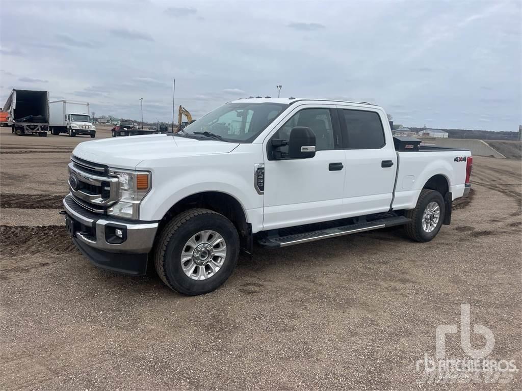 Ford F-350 Kis teherszállító/Platós kocsi
