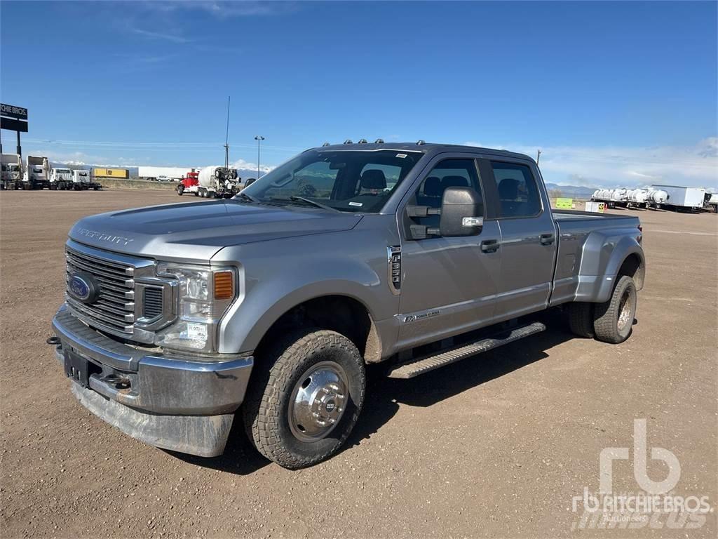 Ford F-350 Kis teherszállító/Platós kocsi