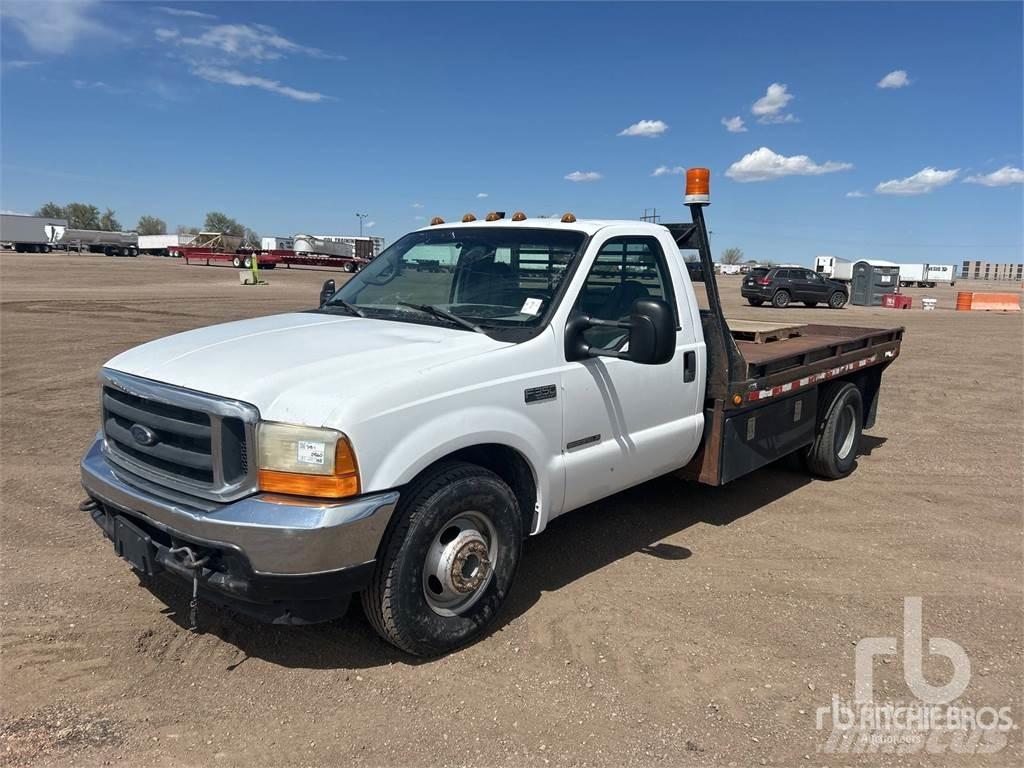 Ford F-350 Platós / Ponyvás teherautók