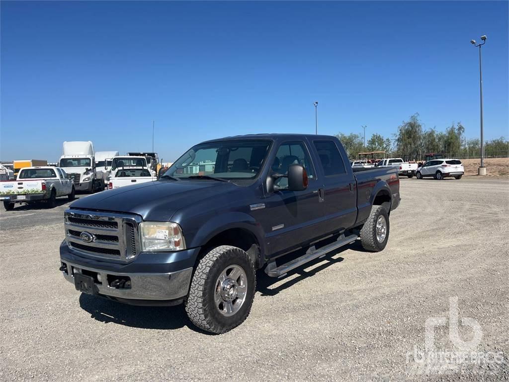 Ford F-350 Kis teherszállító/Platós kocsi