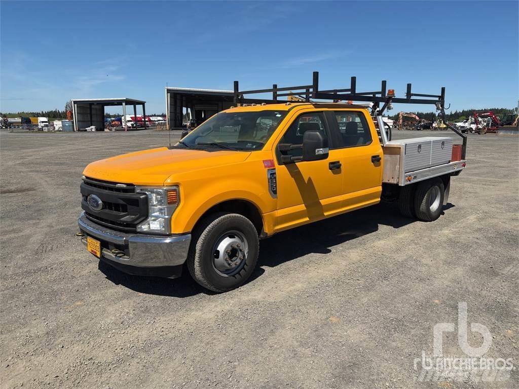 Ford F-350 Platós / Ponyvás teherautók