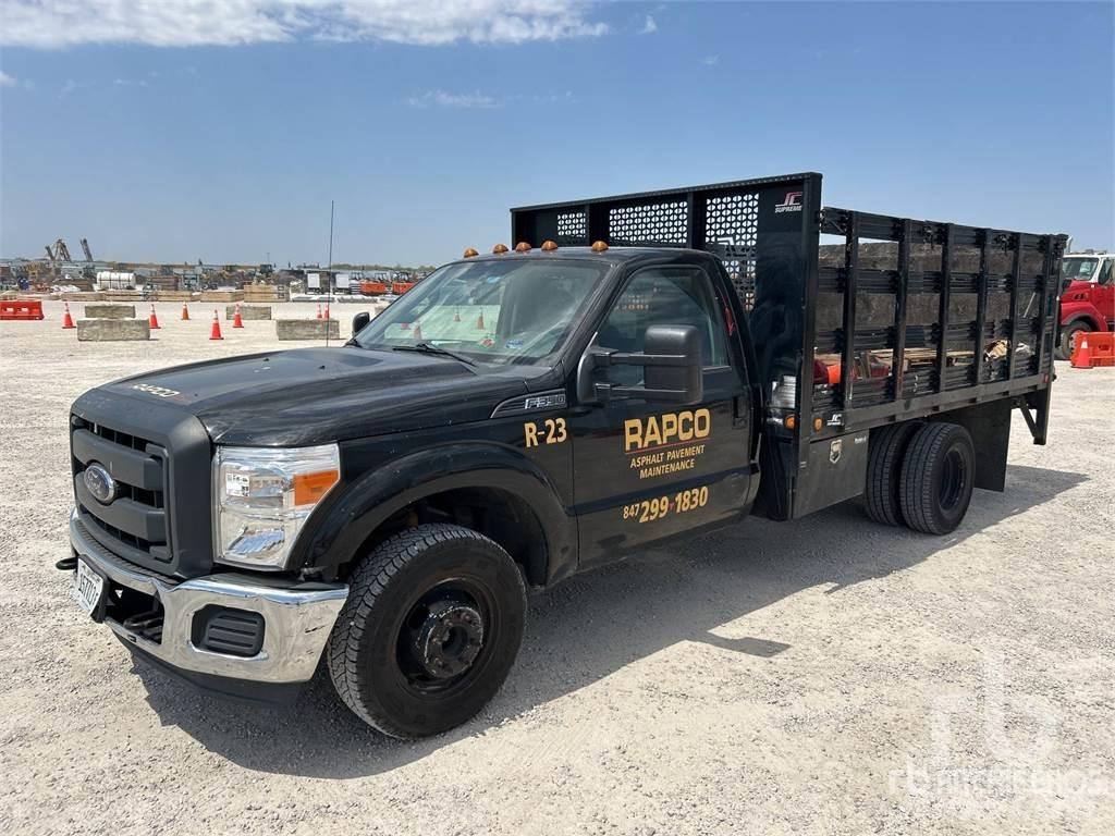 Ford F-350 Platós / Ponyvás teherautók