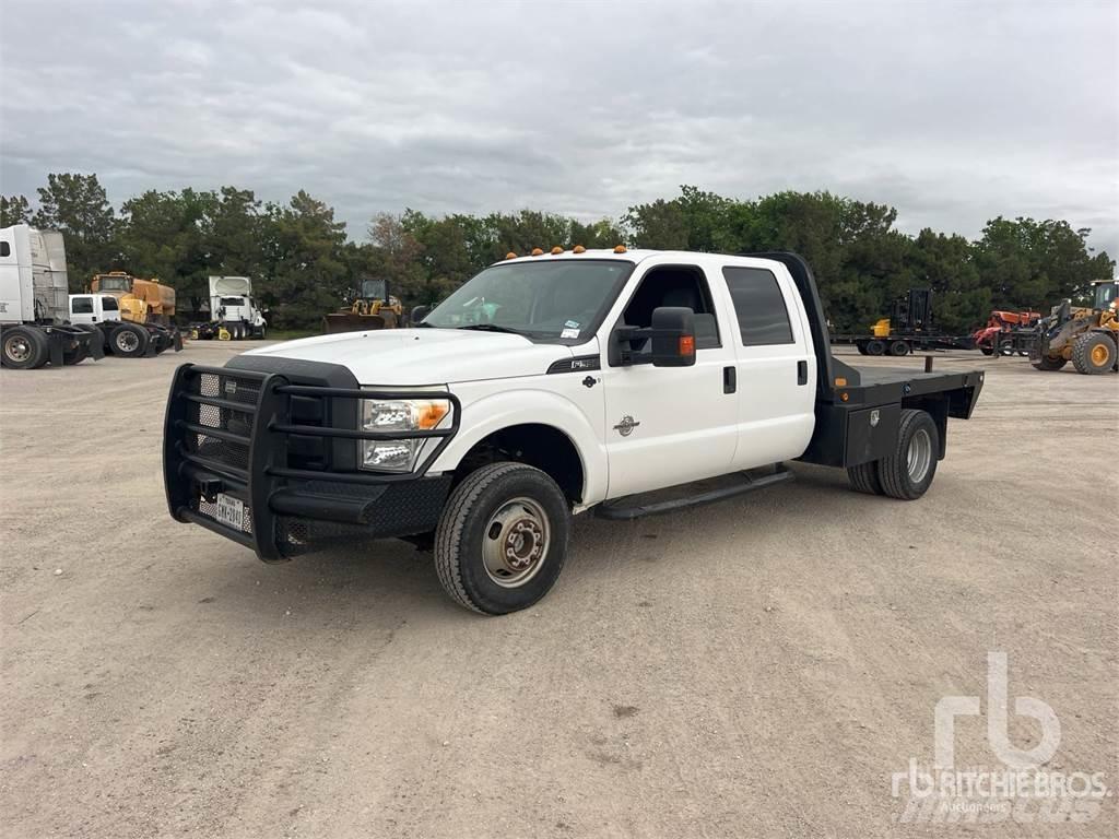 Ford F-350 Platós / Ponyvás teherautók