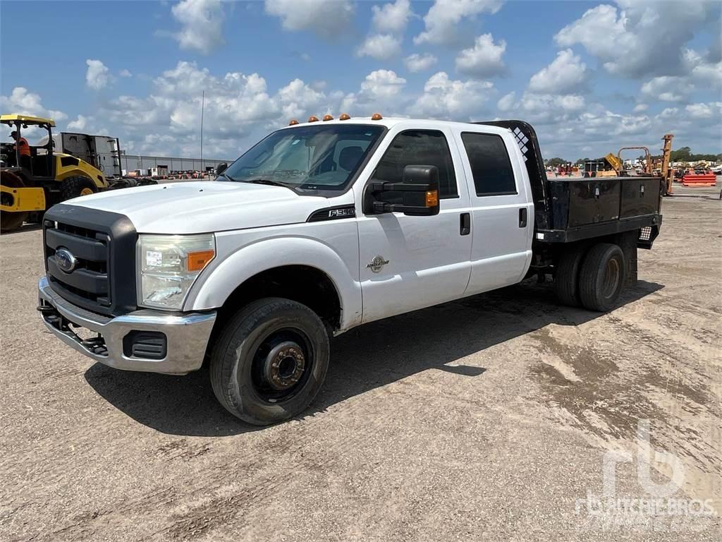 Ford F-350 Platós / Ponyvás teherautók