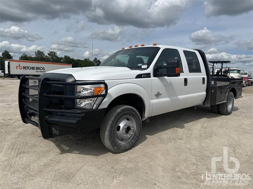 Ford F-350 Platós / Ponyvás teherautók
