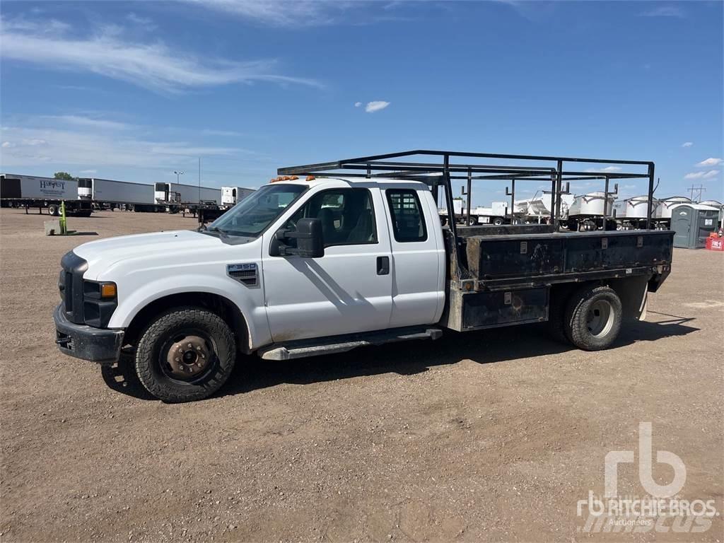 Ford F-350 Platós / Ponyvás teherautók