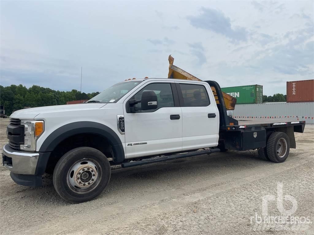 Ford F-450 Platós / Ponyvás teherautók