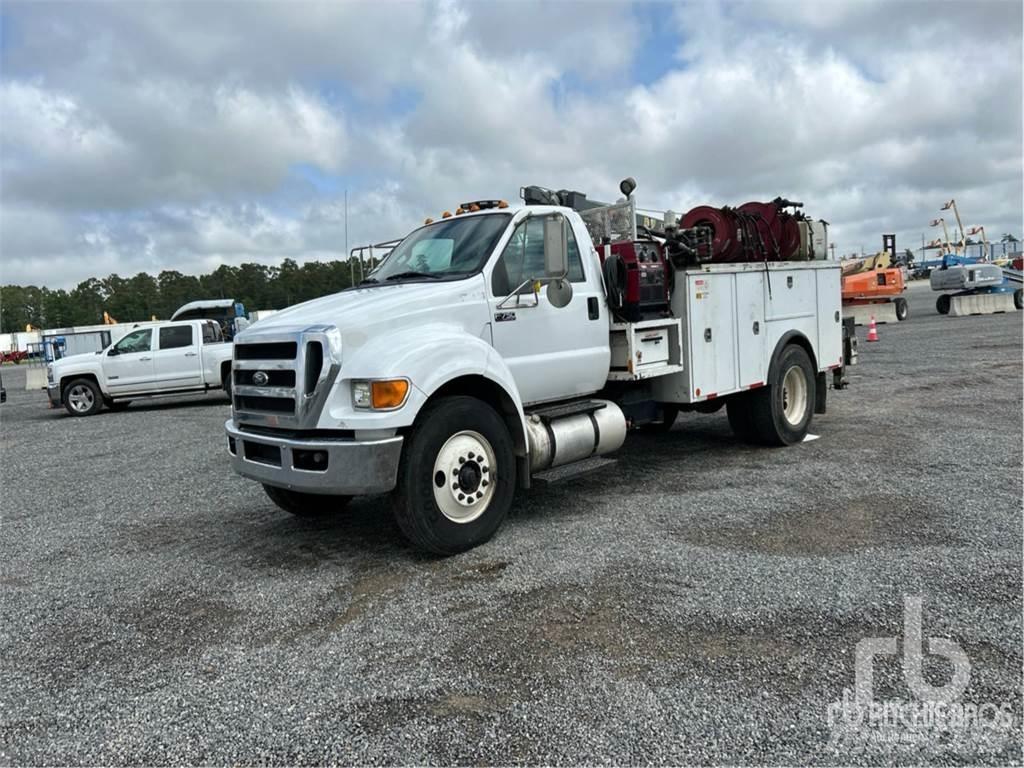 Ford F-750 Közúti karbantartó haszongépek